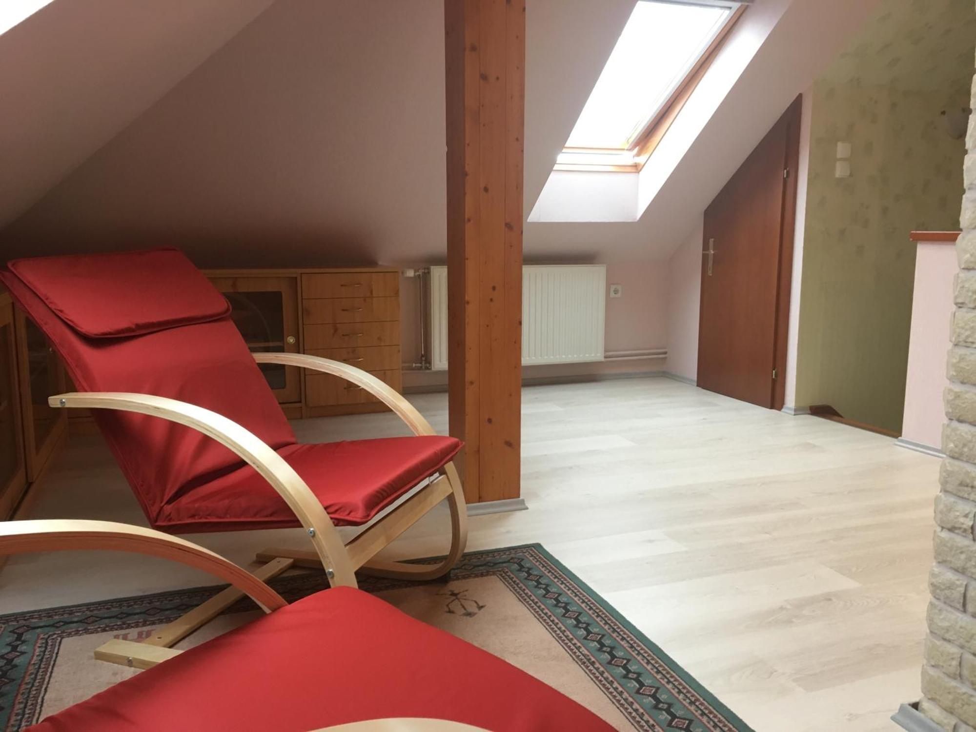 Orsi House Apartment โซมบ็อตเฮย์ ภายนอก รูปภาพ